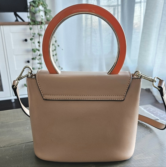 Structured small leather bag - Picture 5 of 7